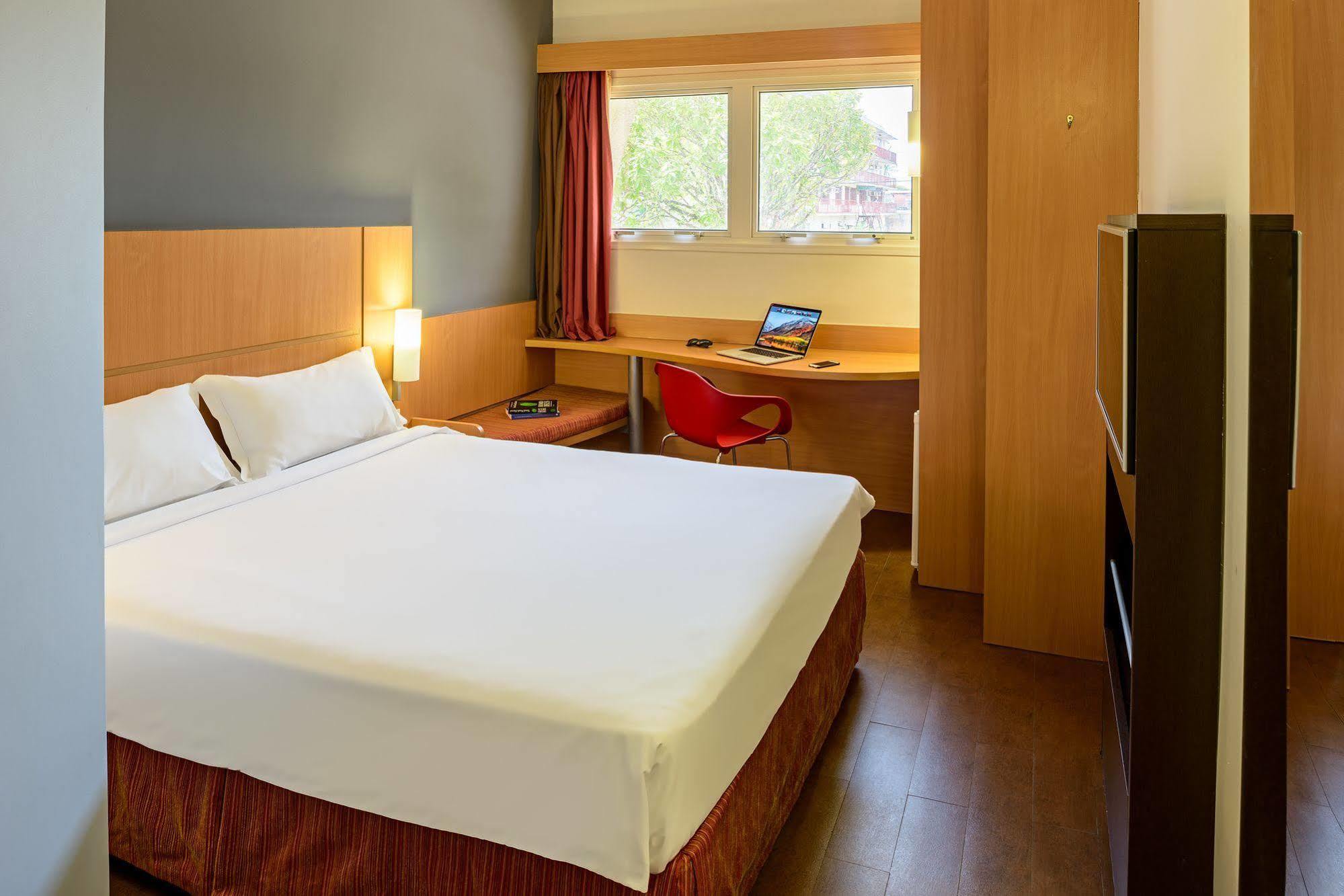Ibis Belem Aeroporto Hotel Exterior photo